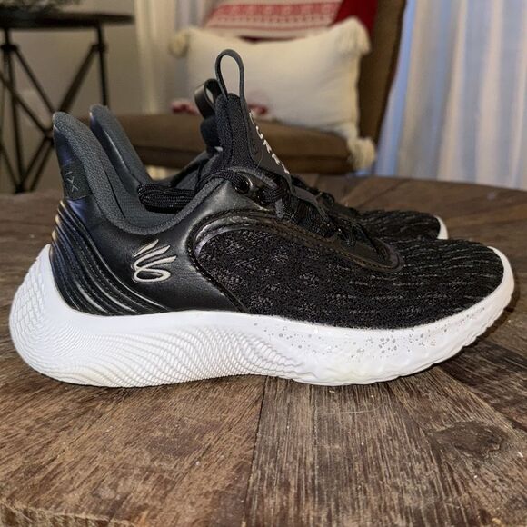 Under Armour Curry Flow 9 Team Unisex Basketball Shoes - Picture 5 of 9